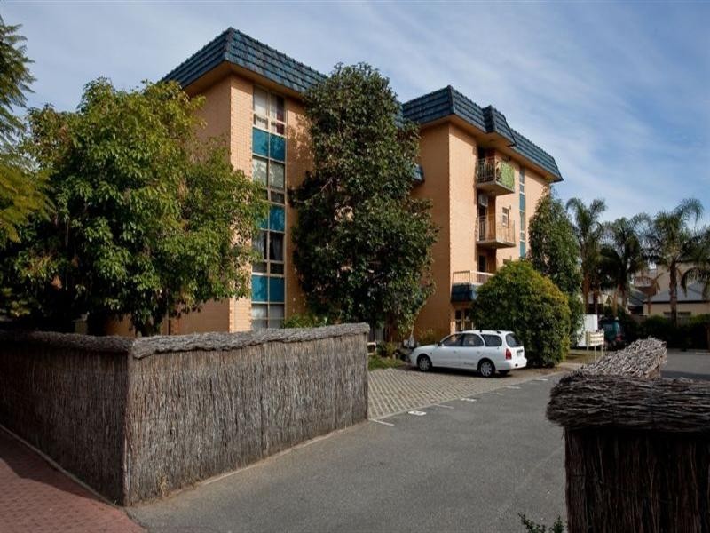 4-15 Byron Street, Glenelg SA 5045