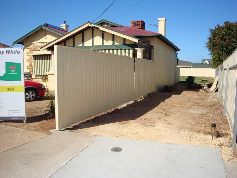 2 Richard Street, Findon SA 5023