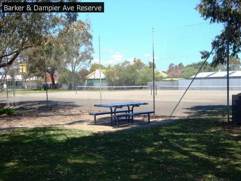 2 Richard Street, Findon SA 5023