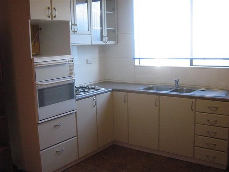 2 Kingswell Avenue, Rostrevor SA 5073