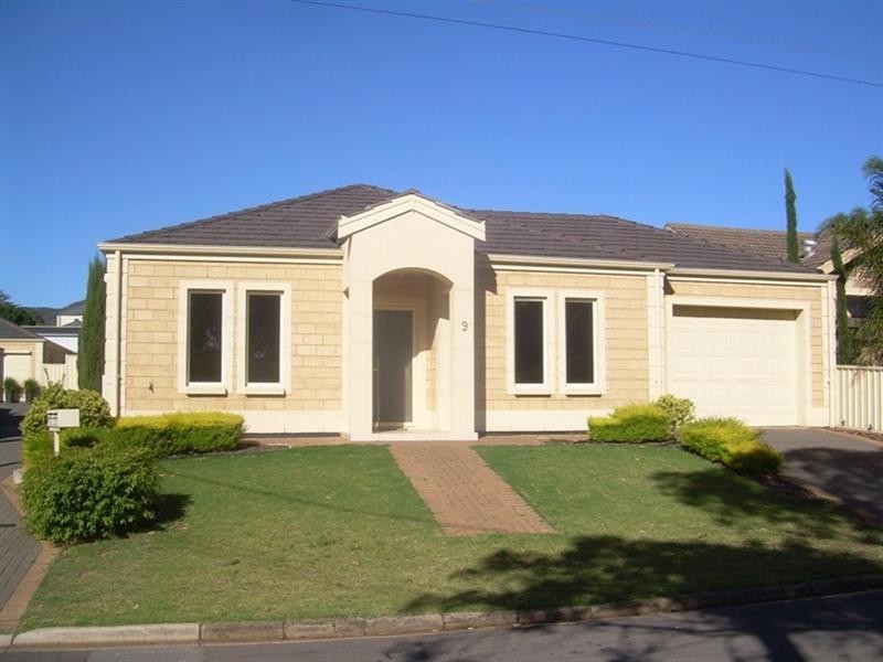 9 Angas Road, Magill SA 5072