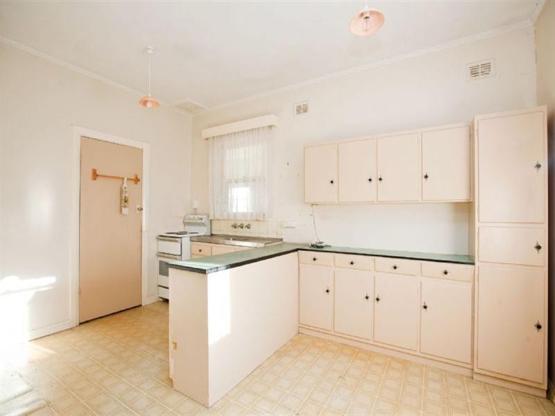 13 Carlton Road, Camden Park SA 5038