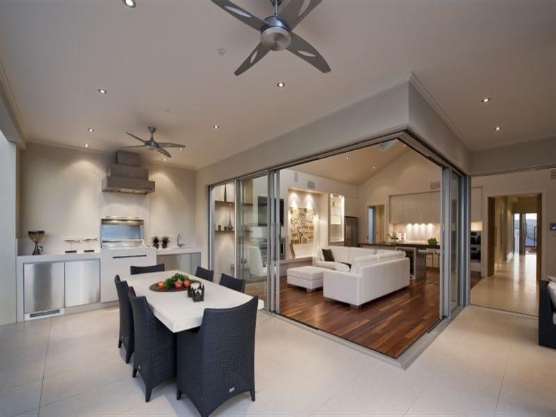 75 Highfield Drive, Craigburn Farm SA 5051