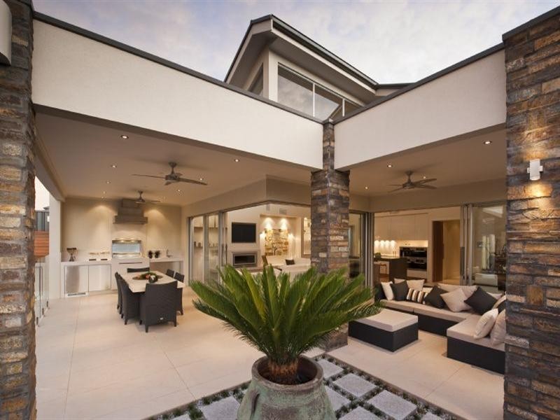 75 Highfield Drive, Craigburn Farm SA 5051