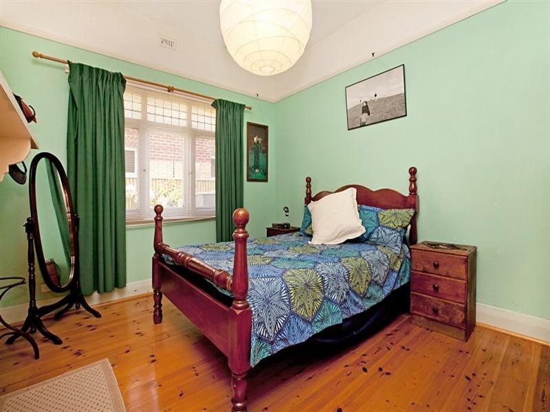 15 Sturt Street, Glenelg North SA 5045