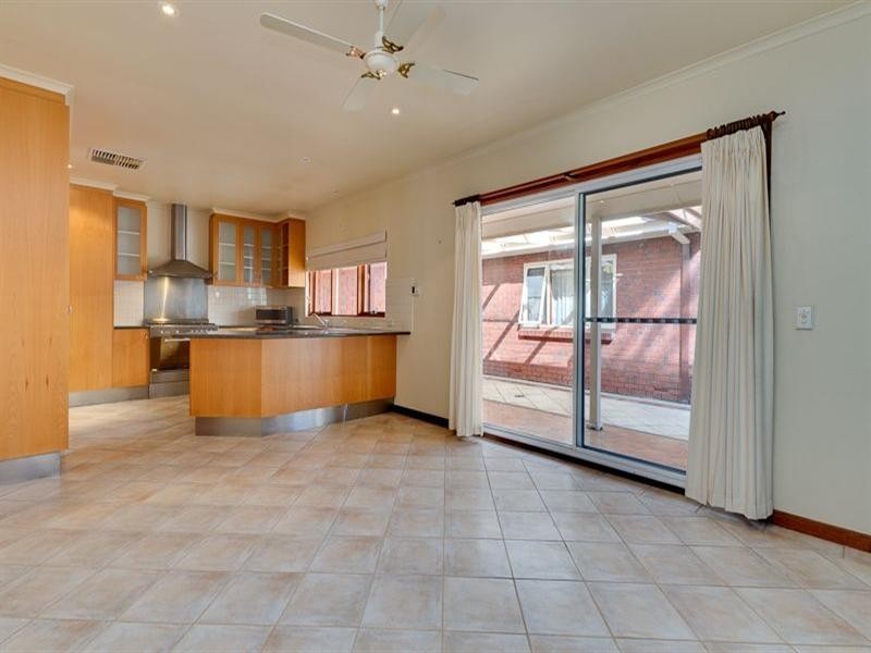 22 Sunlake Place, Tennyson SA 5022