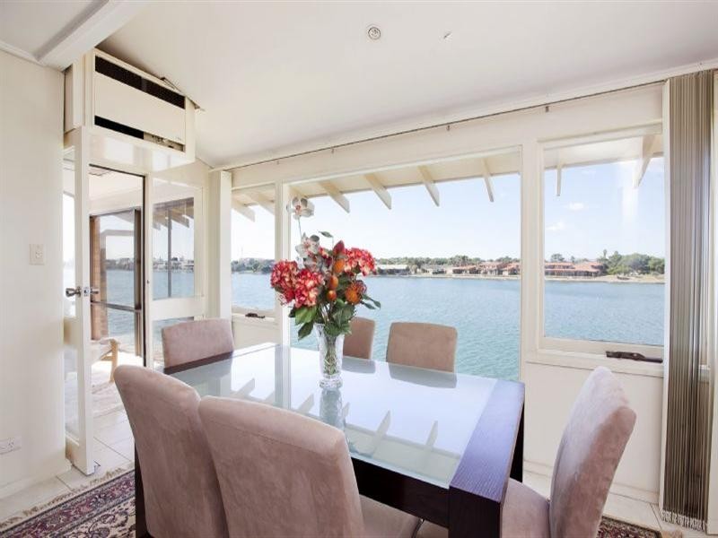 11-80 Military Road, Tennyson SA 5022