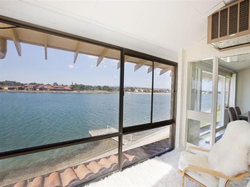 11-80 Military Road, Tennyson SA 5022