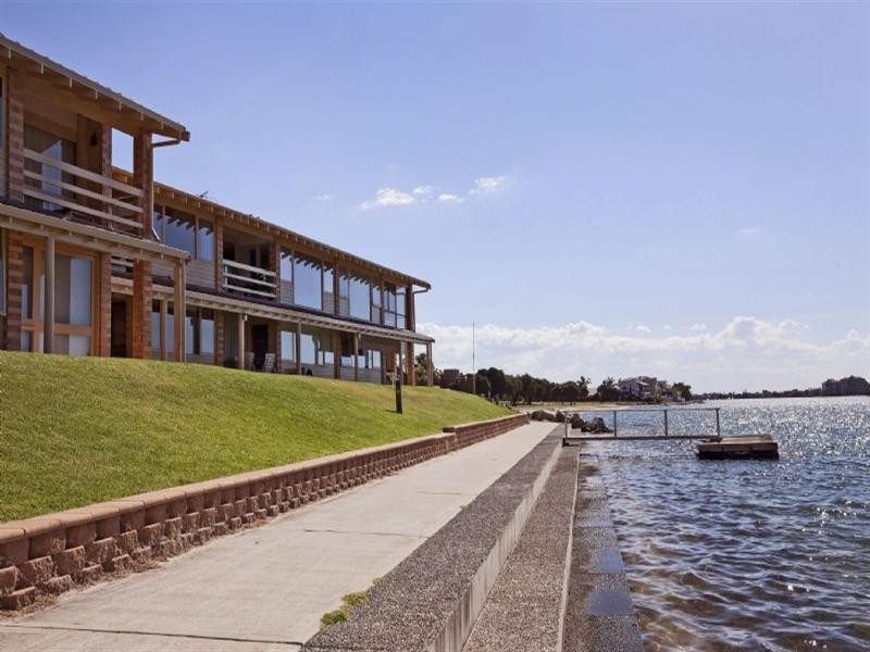 11-80 Military Road, Tennyson SA 5022