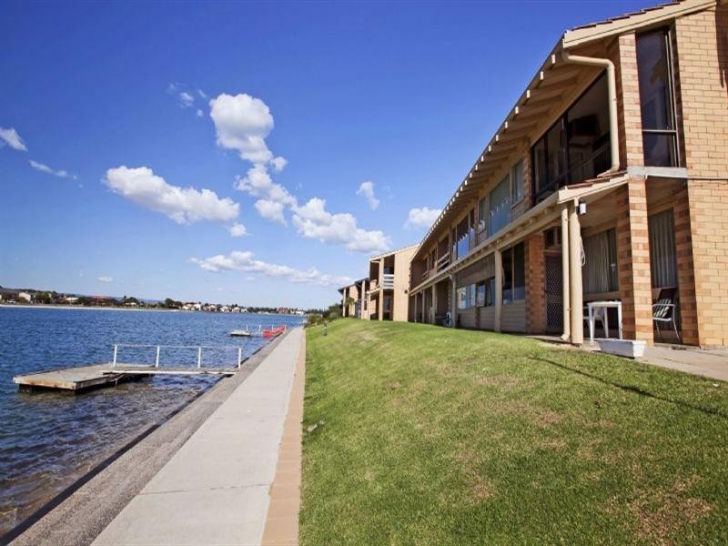 11-80 Military Road, Tennyson SA 5022