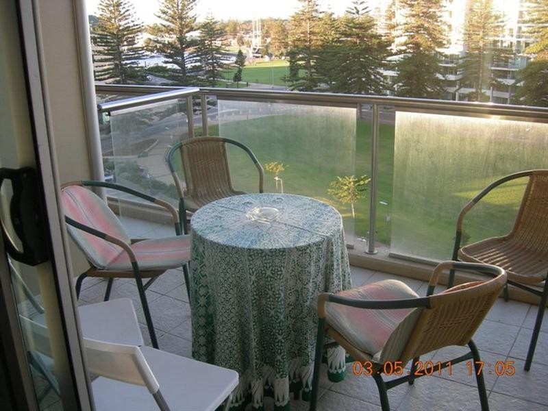 504/16 Oaks Pier Plaza, Holdfast Parade, Glenelg SA 5045