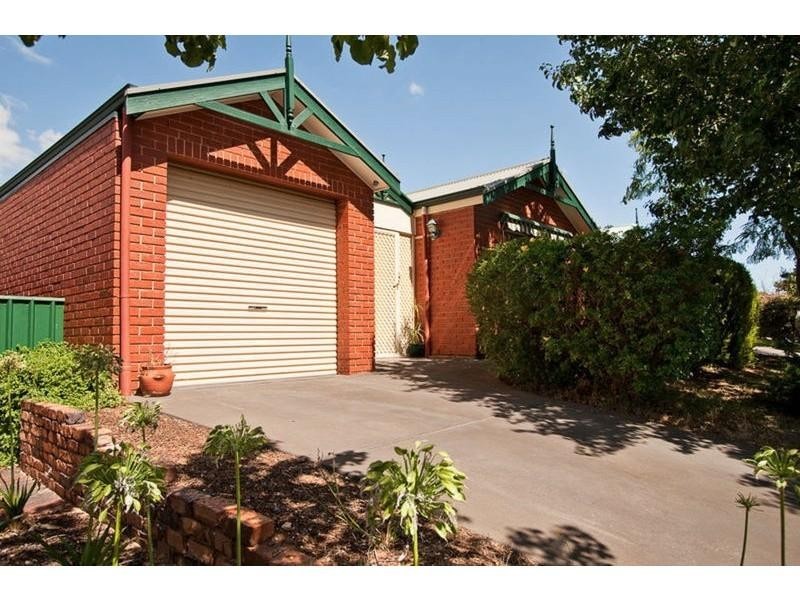 11 Orange Avenue, Golden Grove SA 5125