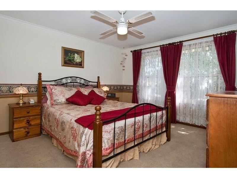 11 Orange Avenue, Golden Grove SA 5125