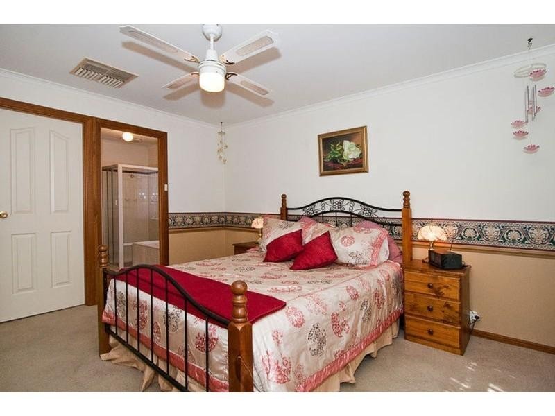 11 Orange Avenue, Golden Grove SA 5125