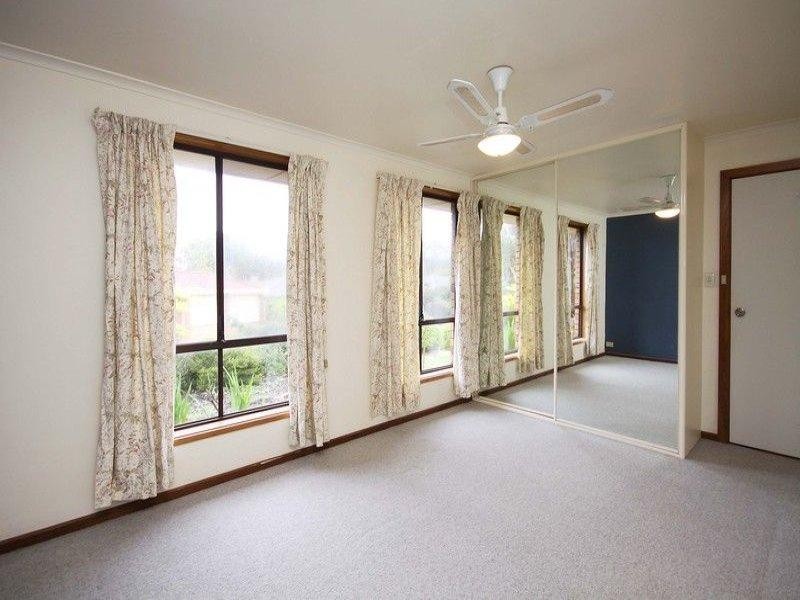 14 Sandler Grove, Aberfoyle Park SA 5159