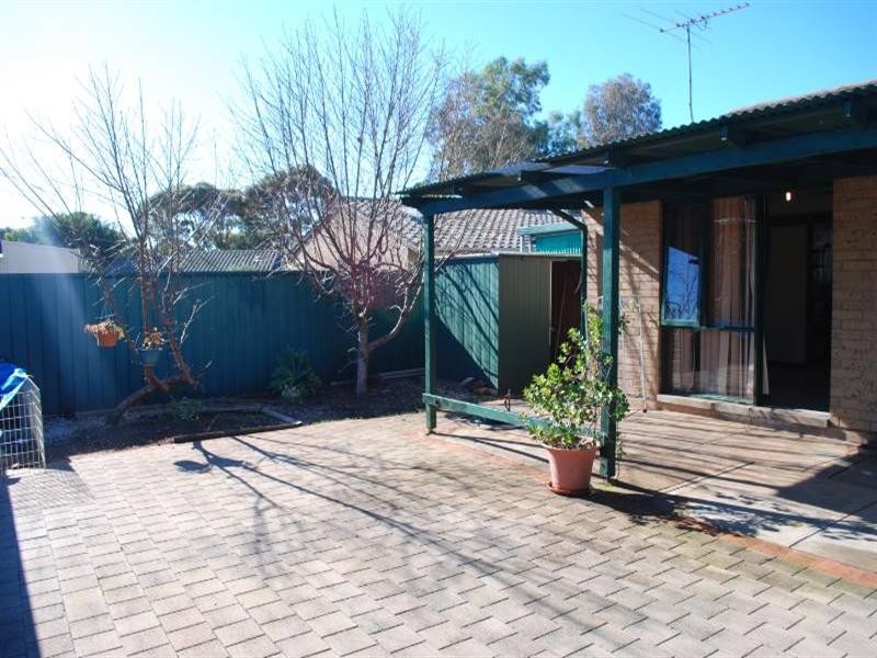 11 Clark Court, Elizabeth Grove SA 5112