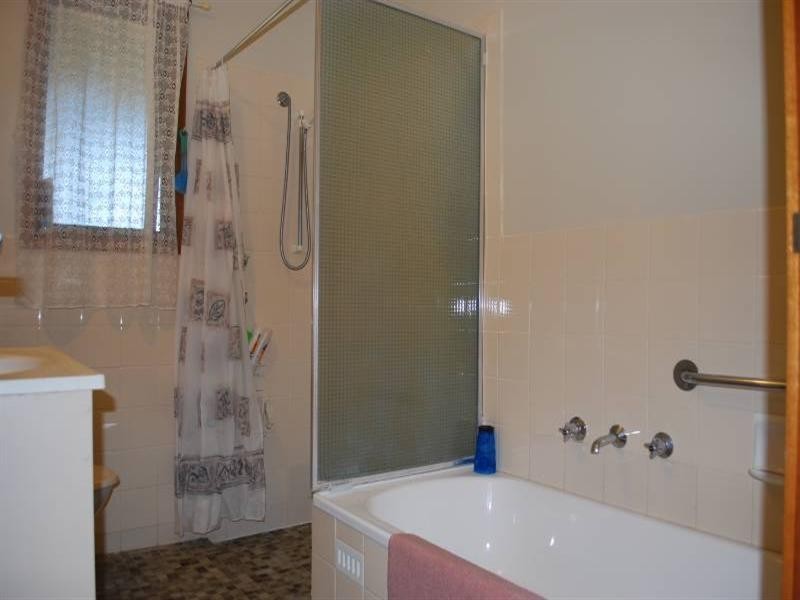 11 Clark Court, Elizabeth Grove SA 5112