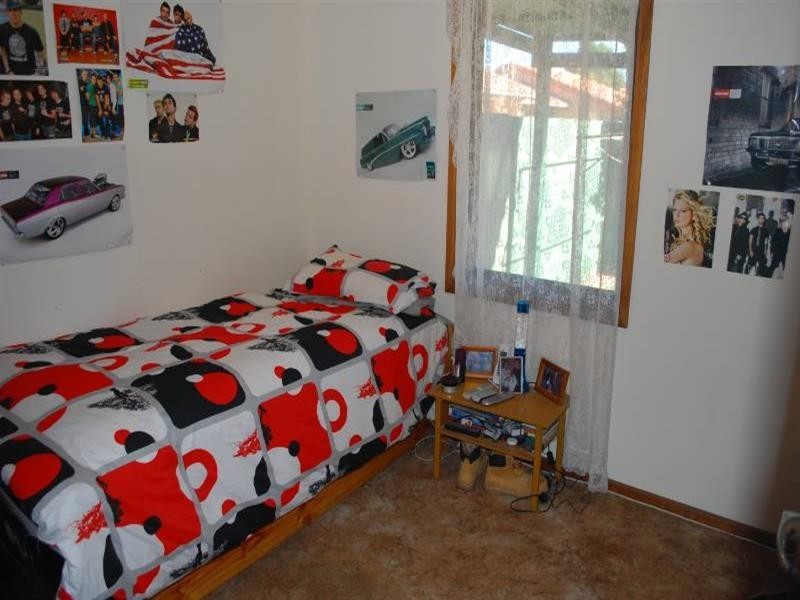 11 Clark Court, Elizabeth Grove SA 5112