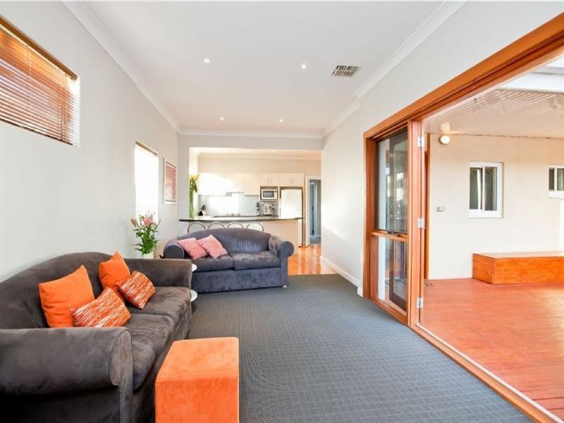 17 Swanwick Street, Henley Beach SA 5022