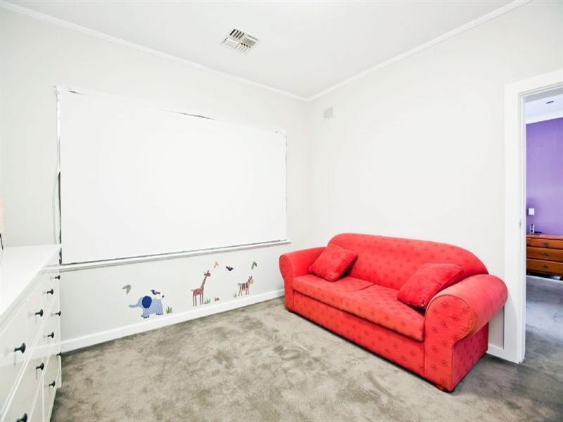 17 Swanwick Street, Henley Beach SA 5022