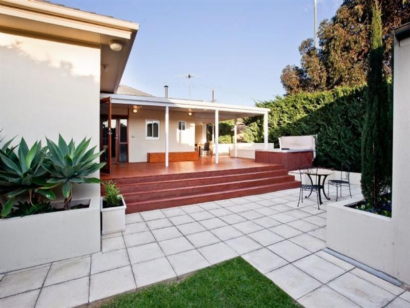 17 Swanwick Street, Henley Beach SA 5022