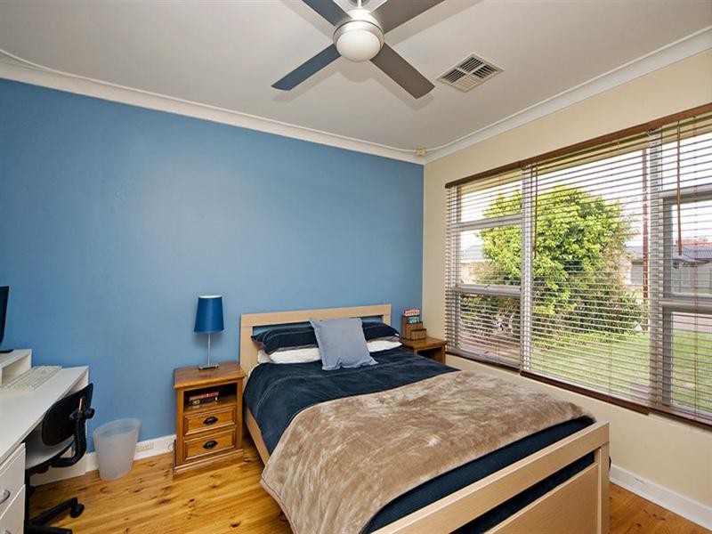 10 Winston Crescent, West Beach SA 5024