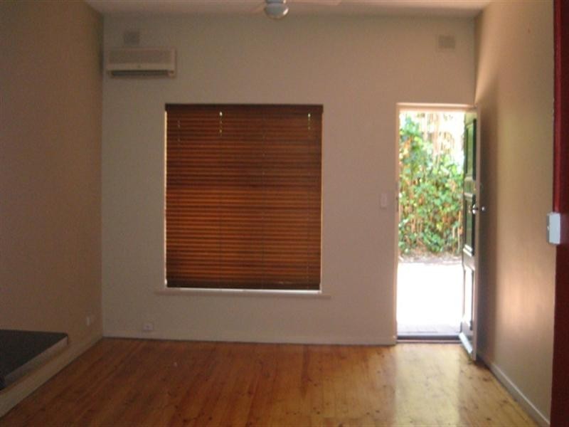 1/24A Fifth Avenune, St Peters SA 5069