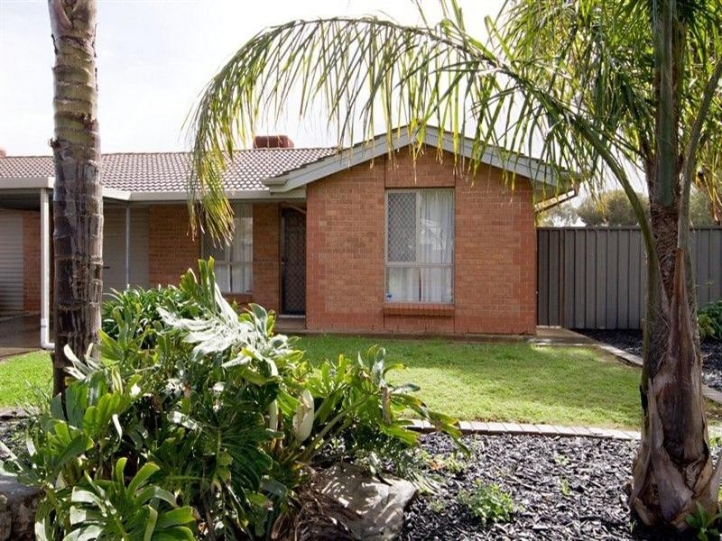 2/1 Wingate Crescent, Parafield Gardens SA 5107