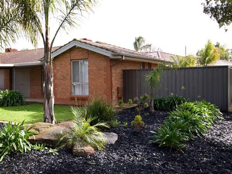 2/1 Wingate Crescent, Parafield Gardens SA 5107