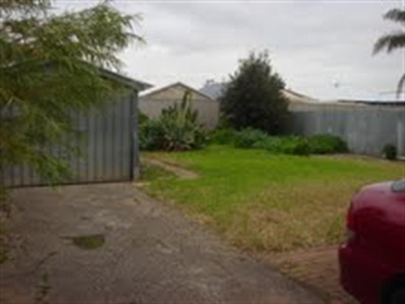 33 Kitchener Street, Kilburn SA 5084