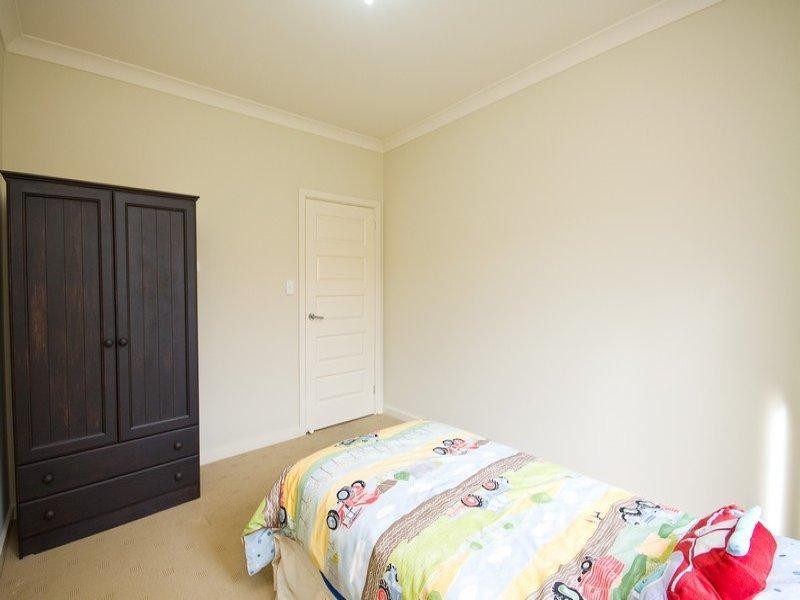 8A Ayr Avenue, Seaton SA 5023