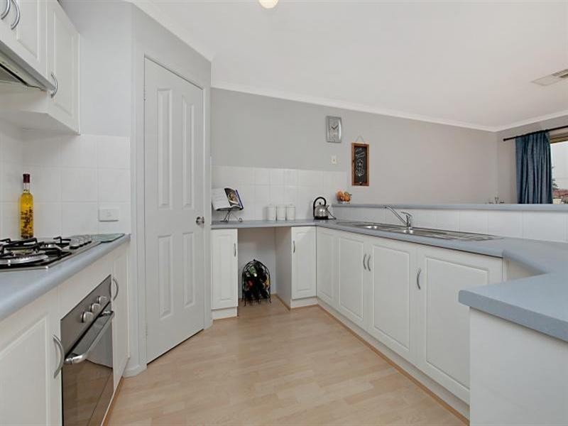 12A Vista Avenue, Valley View SA 5093