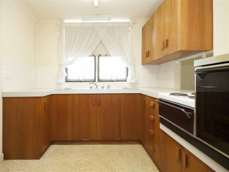 3 Bowyer Crescent, Cumberland Park SA 5041