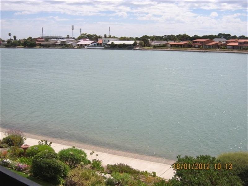 4/78 Military Road, Tennyson SA 5022