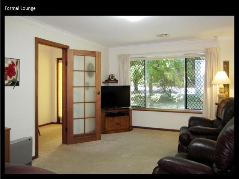 2 Ashley Avenue, Ridgehaven SA 5097