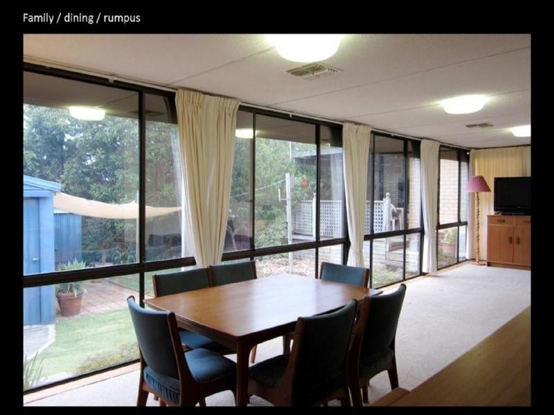 2 Ashley Avenue, Ridgehaven SA 5097