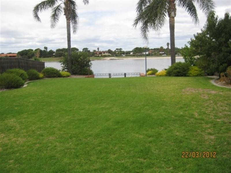 16/74 Military Road, Tennyson SA 5022