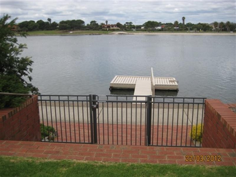 16/74 Military Road, Tennyson SA 5022