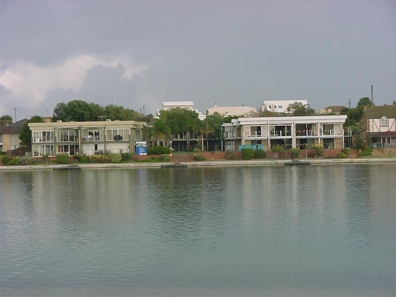 16/74 Military Road, Tennyson SA 5022