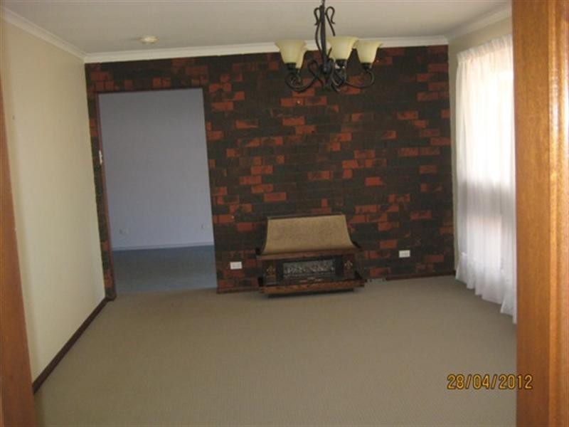 13 Lugarno Avenue, Redwood Park SA 5097