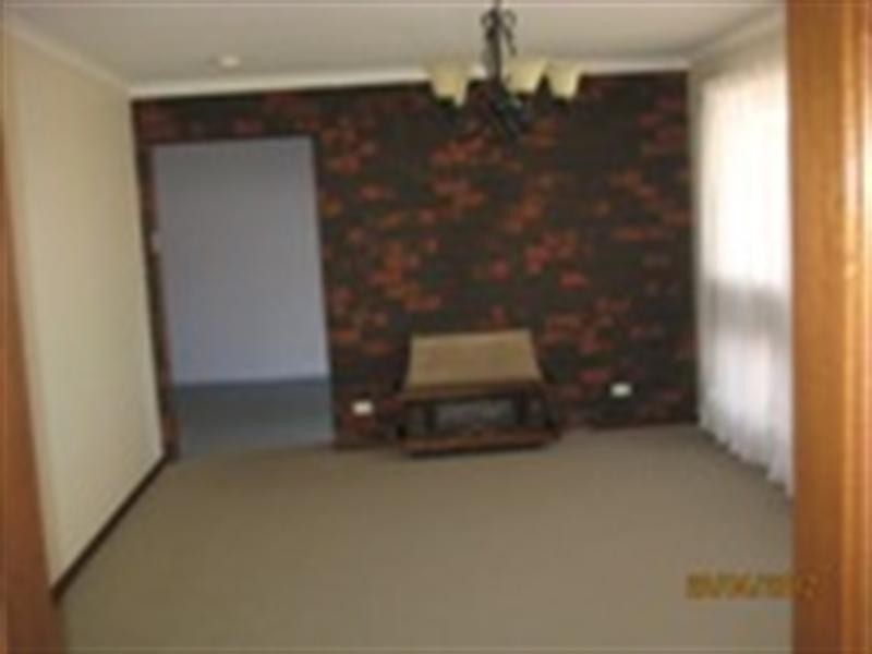 13 Lugarno Avenue, Redwood Park SA 5097