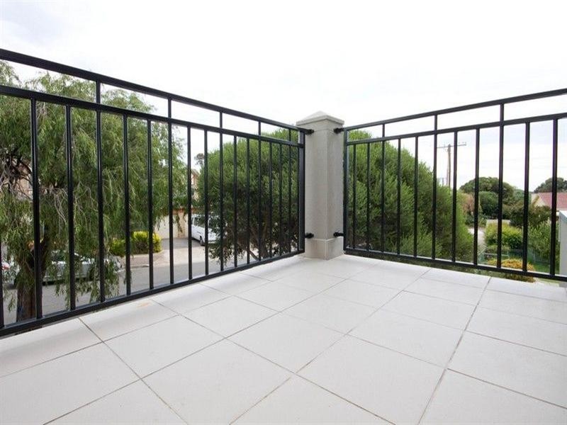 27 Myrtle Grove, Clovelly Park SA 5042