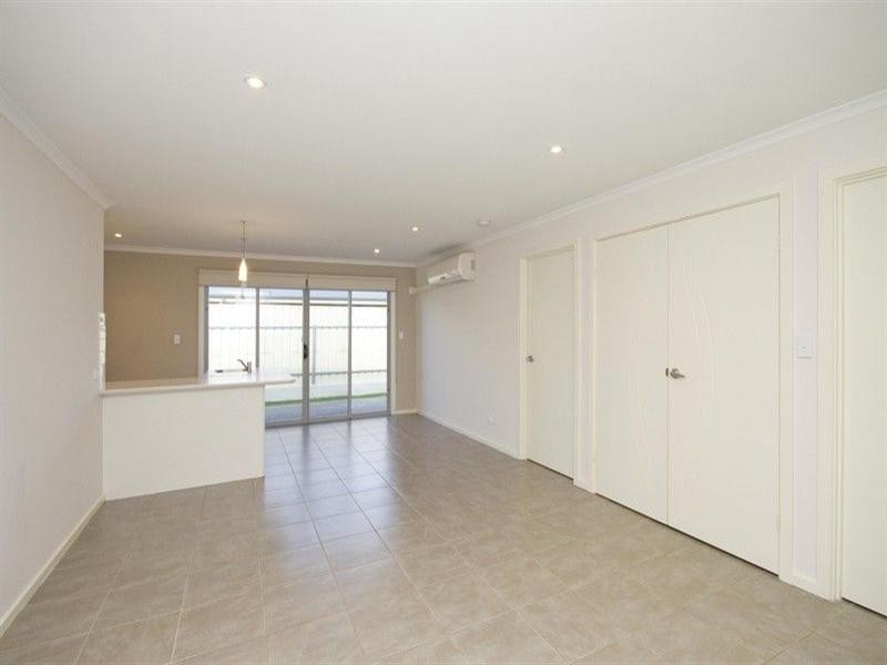 42A Nilpena Avenue, Park Holme SA 5043