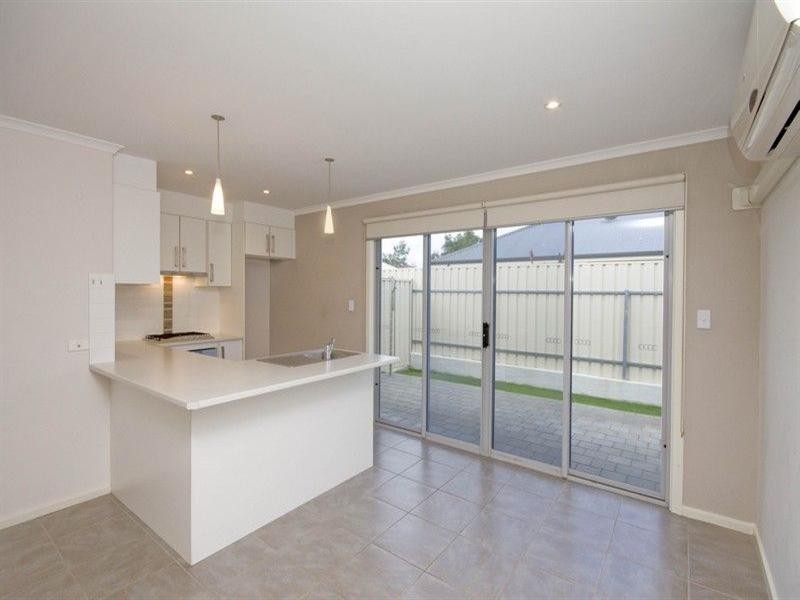 42A Nilpena Avenue, Park Holme SA 5043