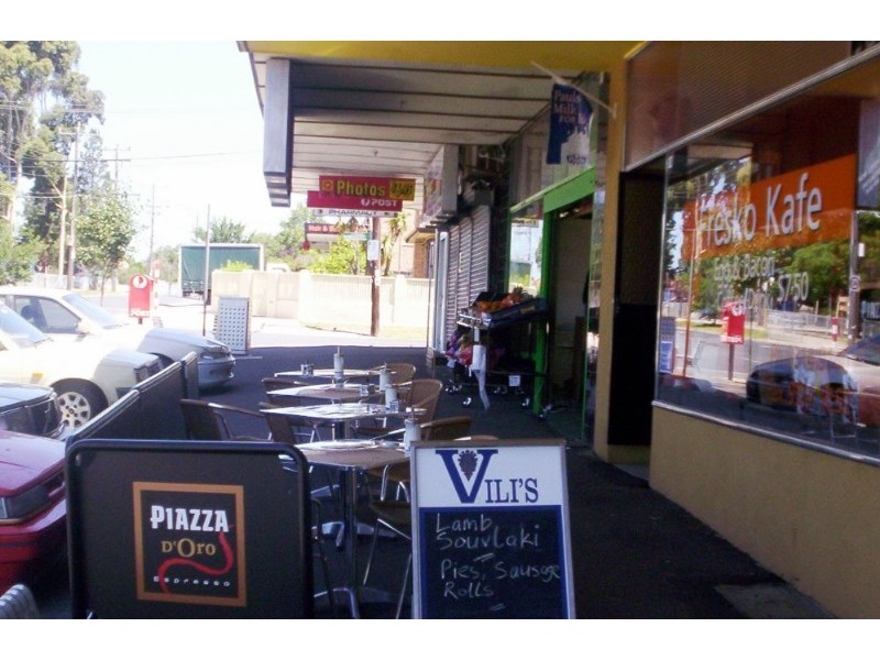 16 Wembley Avenue, Yarraville VIC 3013