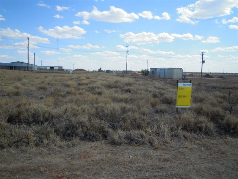 5 Lammermoor Street, Hughenden QLD 4821