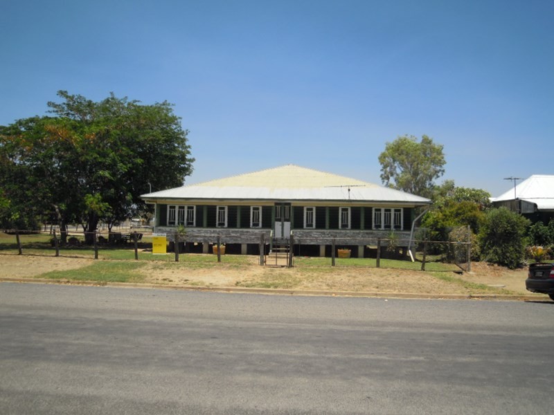 48-50 Crawford Street, Richmond QLD 4822