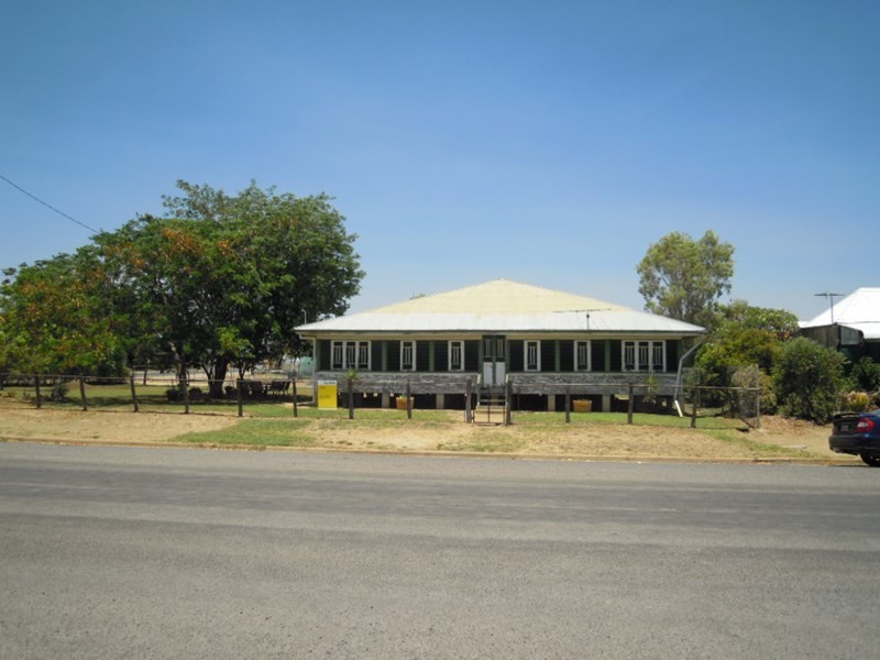 48-50 Crawford Street, Richmond QLD 4822