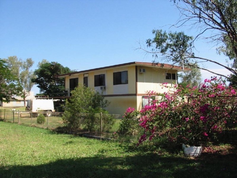 3 HAMMOND, Hughenden QLD 4821