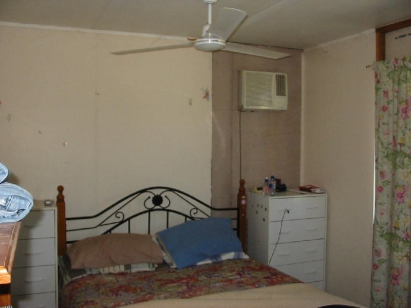 3 HAMMOND, Hughenden QLD 4821